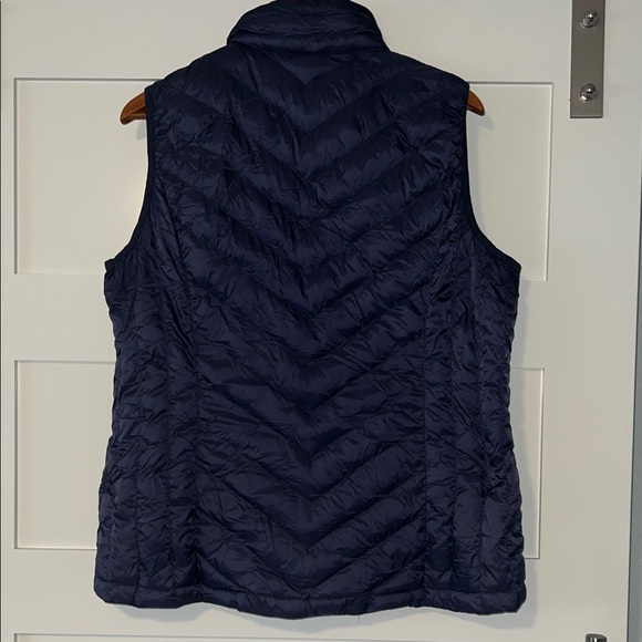 32 Heat dark blue-ish quilted light weight Puffer zip vest. - Picture 5 of 7